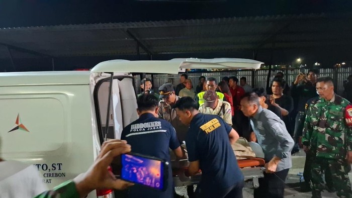 korban longsor gunung kuda cirebon