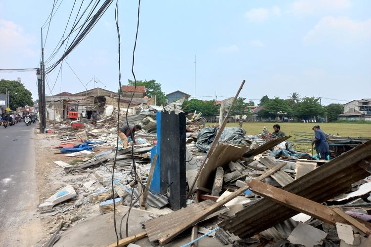 Bangunan Liar di Stadion Maulana Yusuf Akan Dibongkar