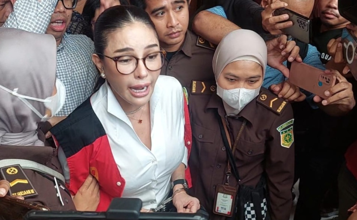 Nikita Mirzani Mengamuk Usai Sidang