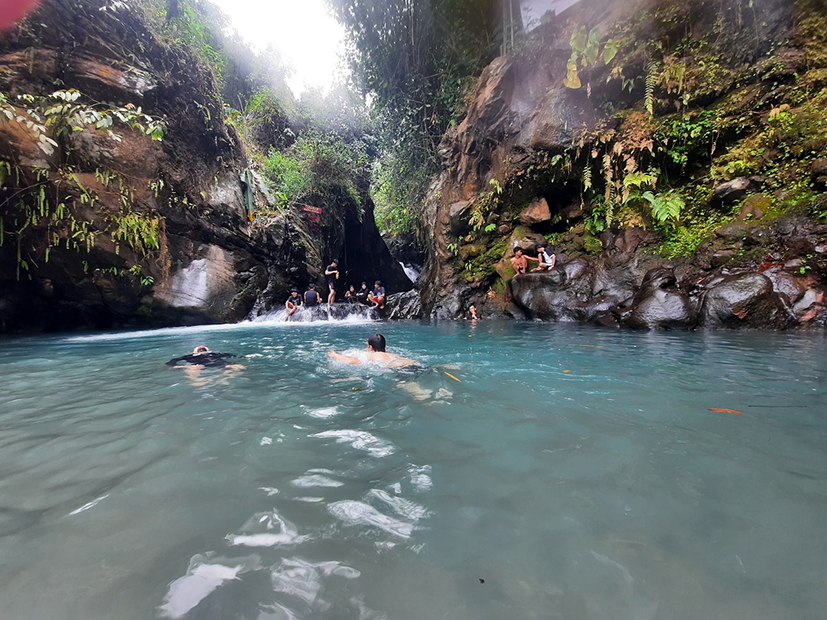 Curug Leuwi Mangrod di Kabupaten Serang 