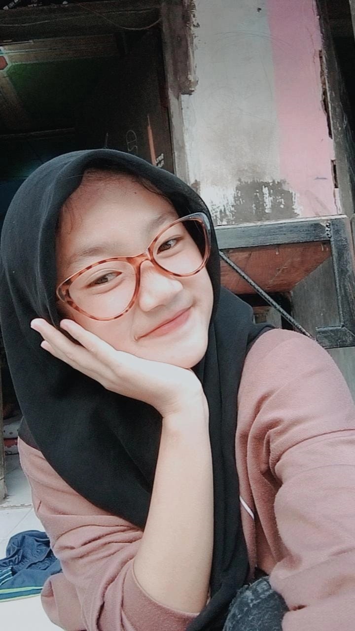 Nazwa Nahdira