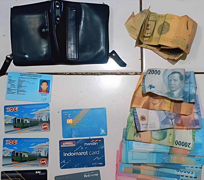 barang bukti uang obat keras Ciputat
