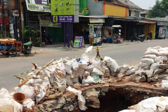 Bekas galian pipa Cibodas Tangerang